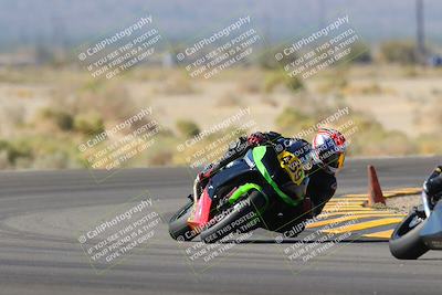 media/Oct-30-2022-CVMA (Sun) [[fb421c3cec]]/Race 11 Amateur Supersport Open/